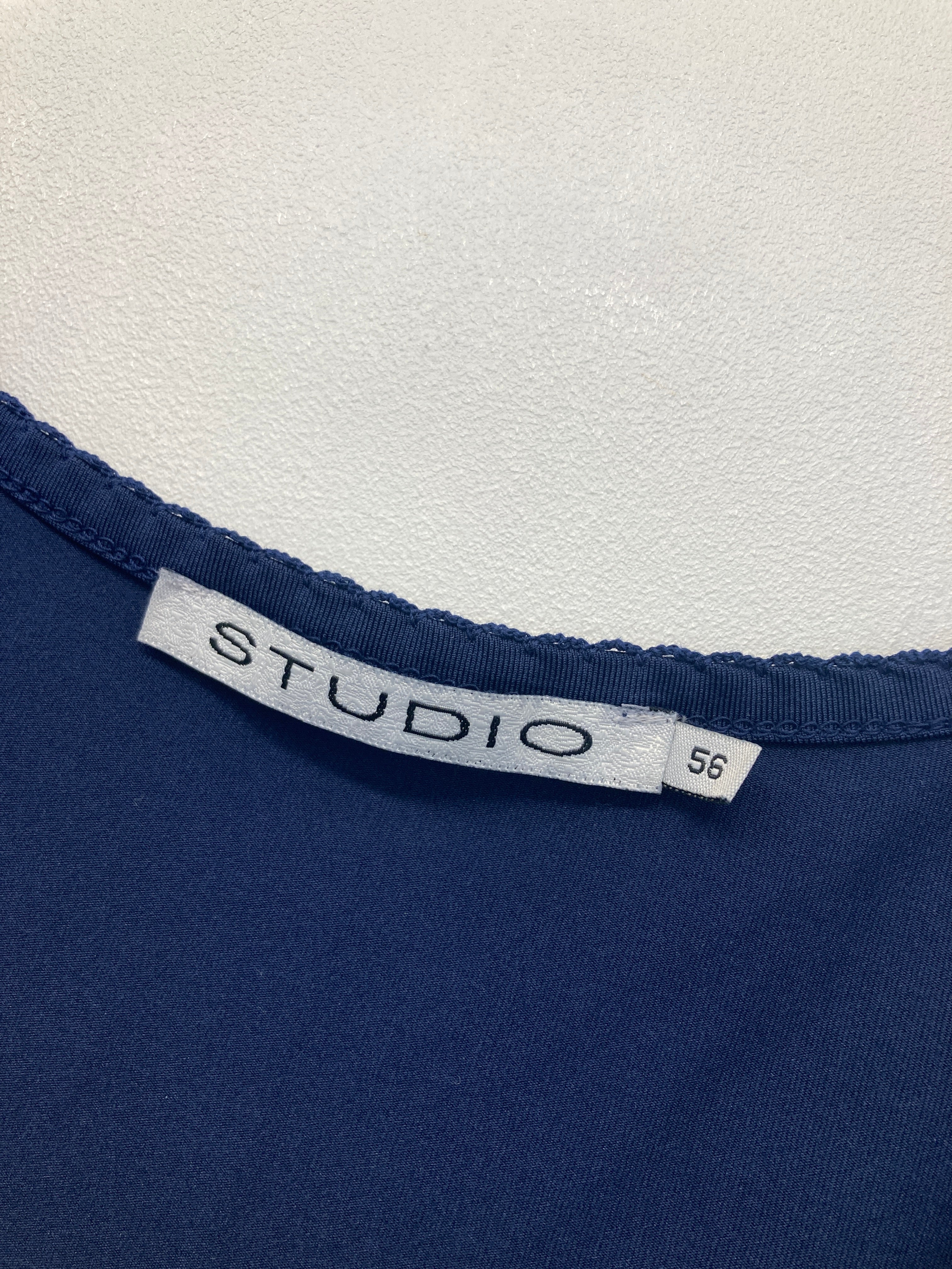 Studio Top